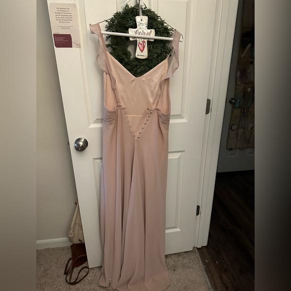 Lulus blush pink bridesmaid dress! Only worn once, perfect condition - Picture 3 of 3